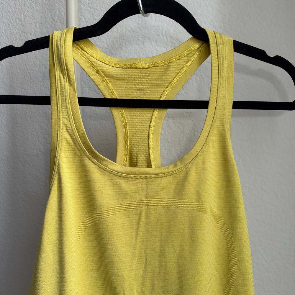 Lululemon Swiftly Tech Razorback Tank Top - Size 8 - Picture 2 of 5